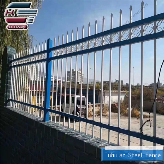 What are the advantages of Tubular Steel Fence
