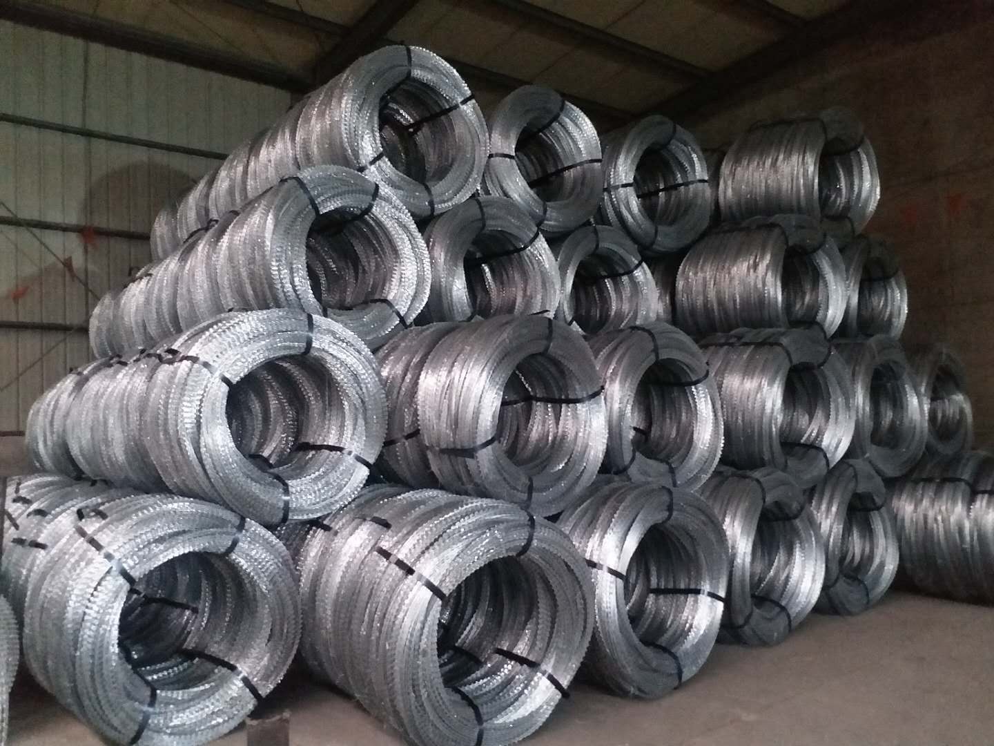 Common specifications of razor barbed wire, advantages and occasions of use