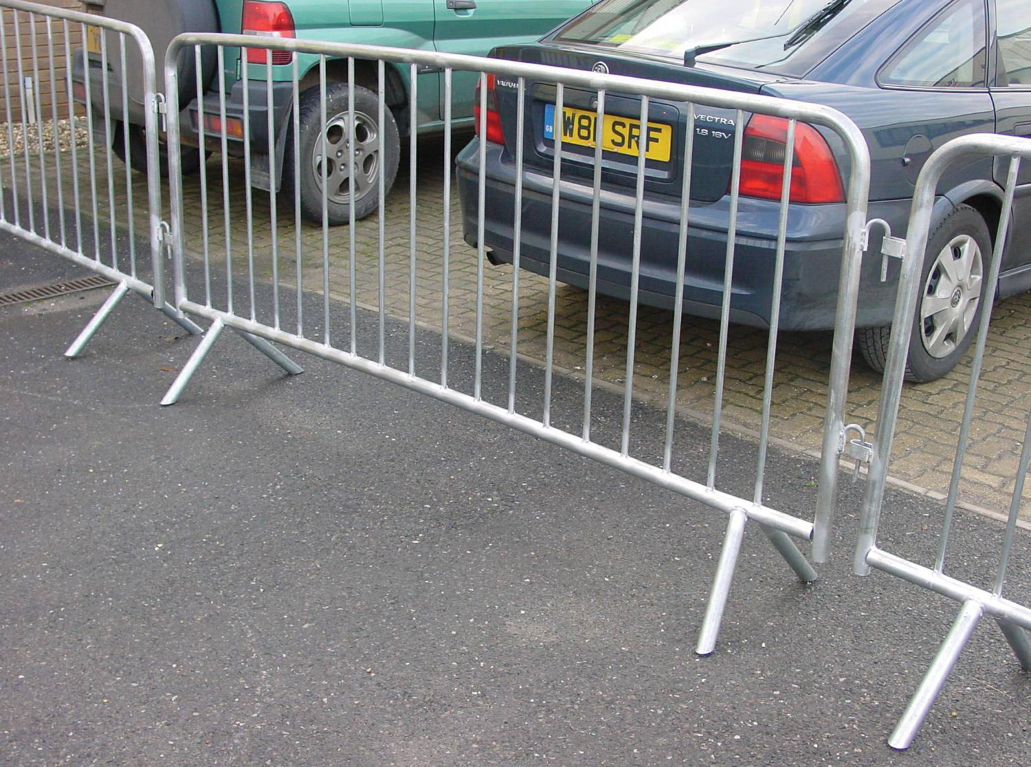 FD Crowd Control Barrier_A_SS-1.jpg