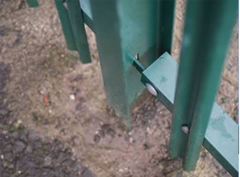 Buried Method of palisade fence post installation