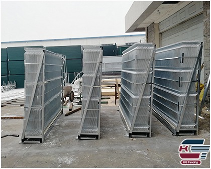 Package of Hot dipped galvanized 3D Curved Fence Panels
