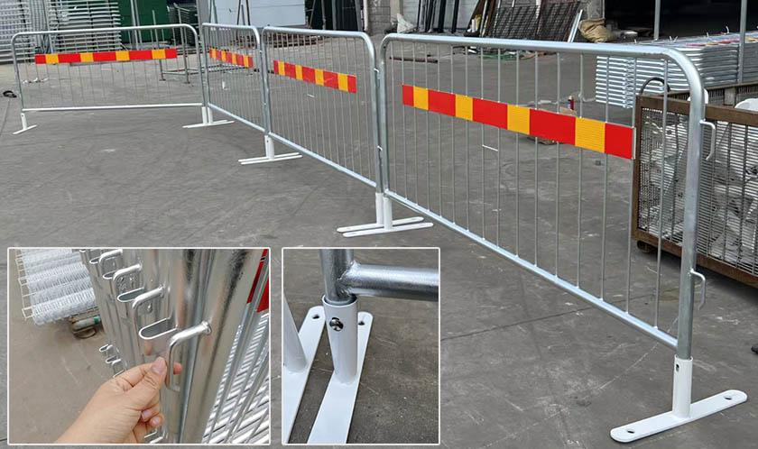 details of flat feet crowd control barrier