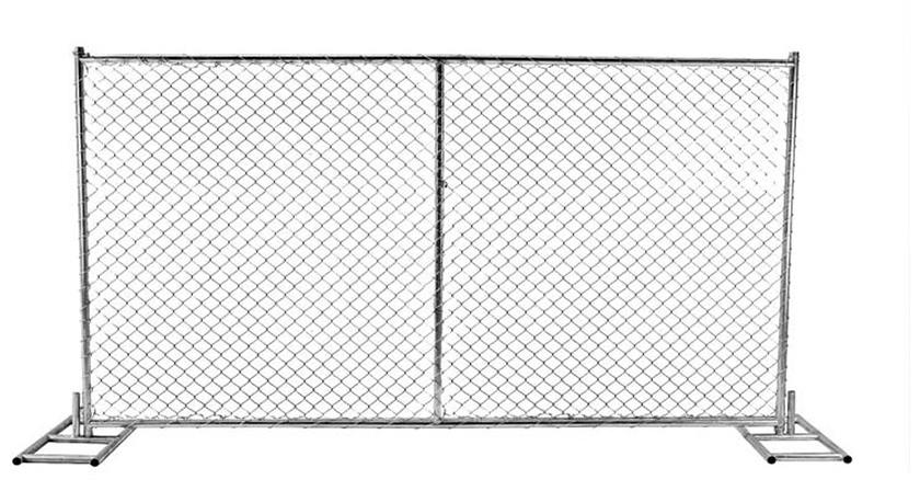 chain link temporary fence with one vertical brace in the middle and no steel bar.