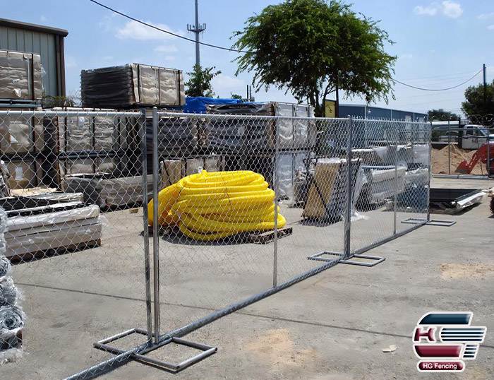 Chain Link Temporary Fences are used for cargo storage