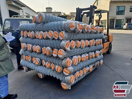 Chain link Mesh Loading in HG Fencing's factory