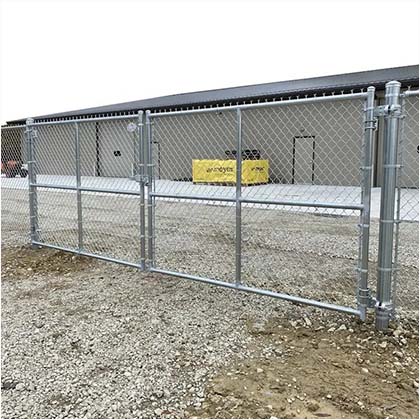 Galvanised chain link fence double opening gate