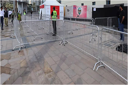 Crowd Barrier used as Barricade Fence keep crowds moving in an orderly manner