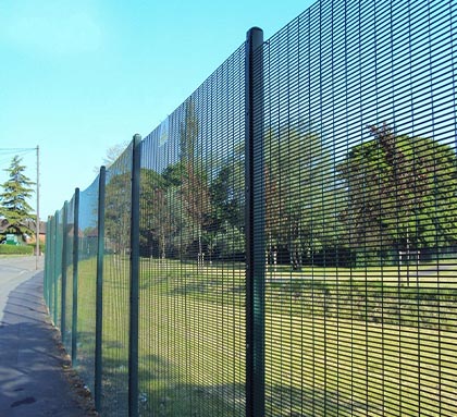 Standard 358 fencing