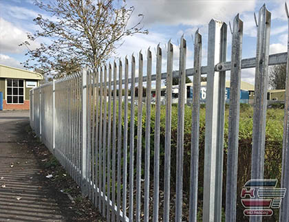 Palisade security fence 