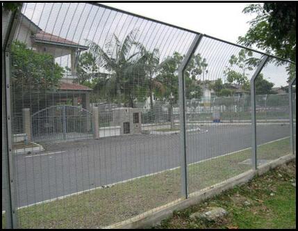 Attention to the Surface Treatment of Highway Anti Climb Fence