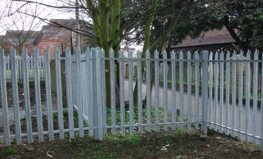 Tips for Maintaining Wooden Fencing