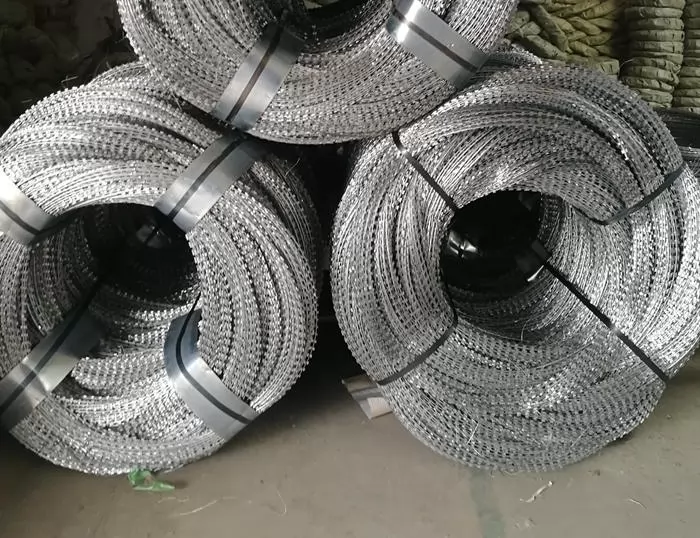 Ferdimesh Concertina Barbed Wire | thementor.me