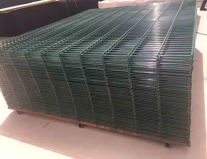 packing of double wire Fence