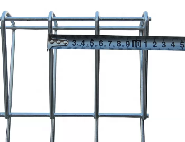 P Type fence