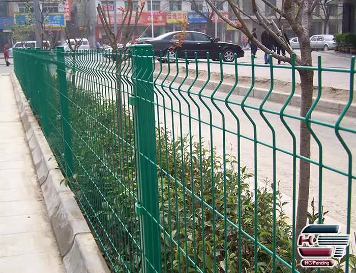 Square Post 3D Fence Curved Panel Fence