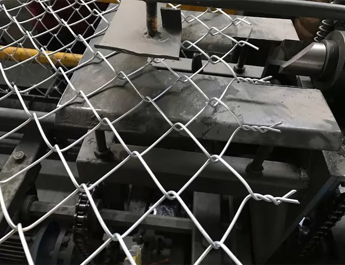 Production of Galvanized Chain Link Temporary Fence