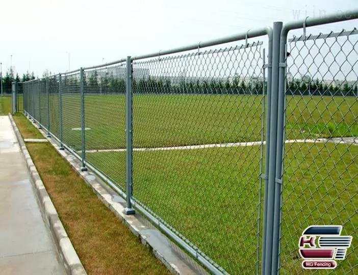 Galvanised chain link fence with frame