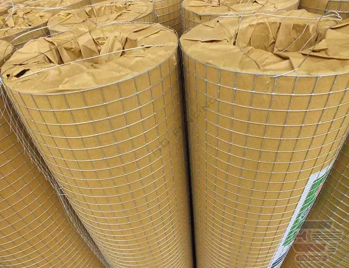 Welded wire mesh wrapped in moisture-proof paper