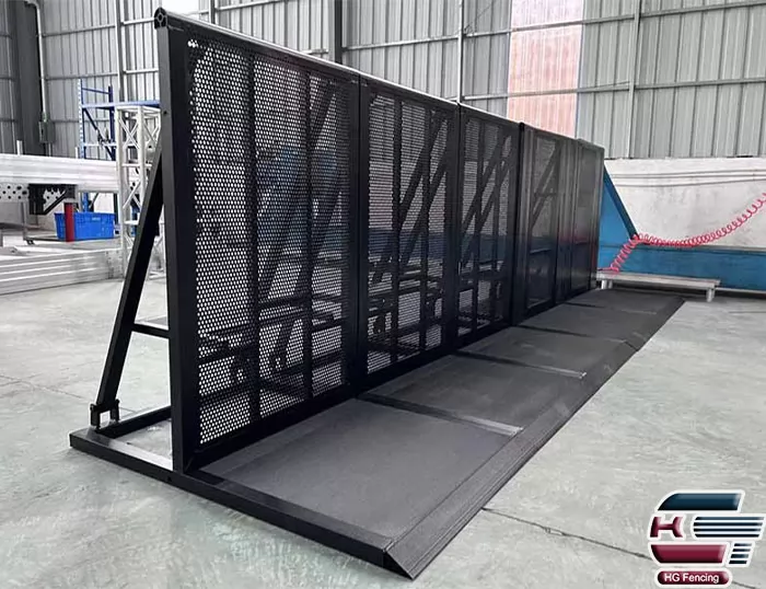 Aluminum Stage Barrier